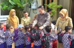 Kenalkan Tokoh Pemimpin, Forum PAUD Lamongan Laksanakan PAUD Lentera