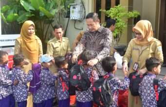 Kenalkan Tokoh Pemimpin, Forum PAUD Lamongan Laksanakan PAUD Lentera