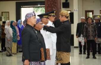 Lantik 34 Pejabat, Pak Yes Tekankan Untuk Fokus Pada Tugas