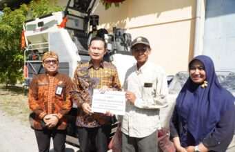 3 Poktan di Lamongan Terima Bantuan Kombi, Wujud Modernisasi Pertanian