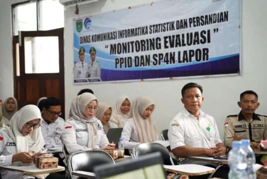 Diskominfo SP Tanbu Gelar Monev PPID dan SP4N-LAPOR! untuk Tingkatkan Layanan Informasi dan Pengaduan Publik