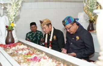 Kenang Sejarah, Awali Rangkaian Puncak HJL 457 dengan Ziarah Leluhur