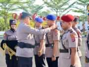 Polres Tanah Bumbu melaksanakan upacara serah terima jabatan Kasatpolair, Kapolsek Satui, Kapolsek Sungai Loban dan Kapolsek Karang Bintang.
