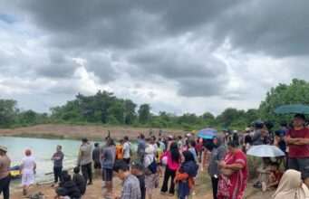 Mandi Bersama Teman, Bocah 10 Tahun Hilang Tenggelam di Kolam Galian ( Retensi )