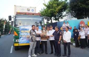 Bupati Yes Lepas Produk Ekspor Asal Lamongan
