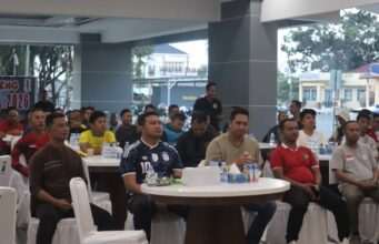 **Polres Tanah Bumbu Gelar Nobar Piala Dunia 2026, Merajut Kebersamaan Dalam Semangat Sportivitas Menyambut Hari Bhayangkara Ke – 80 .