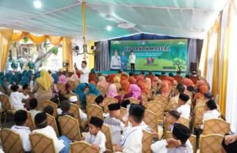 Ratusan Anak Lamongan Ikuti Khitan Massal