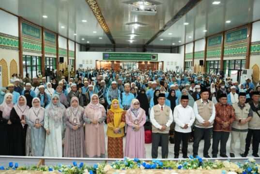 Pemkab Tanah Bumbu Sambut Hangat Kedatangan Jamaah Haji Kloter 13 di Debarkasi Banjarmasin