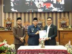 Bupati Andi Rudi Latif Hadiri Rapat Paripurna Pengambilan Keputusan terhadap LPj Tahun 2025