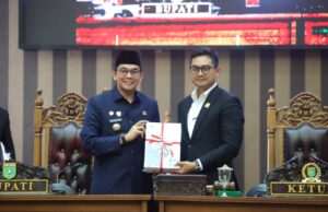 Bupati Andi Rudi Latif Sampaikan KUA-PPAS 2027