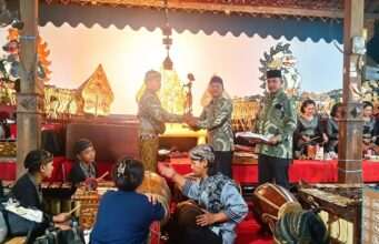 Wahyu Kamulyan Jadikan Kemeriahan Pagelaran Wayang Kulit Bersih Desa Pojok