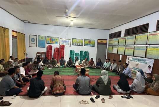 Sunardi Mengajak Jajarannya Doa Bersama Di Malam Tirakatan