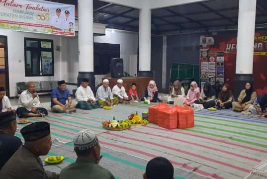 Malam Tirakatan HUT Ngawi Ke-668 Pemdes Kendung Lakukan Doa Bersama
