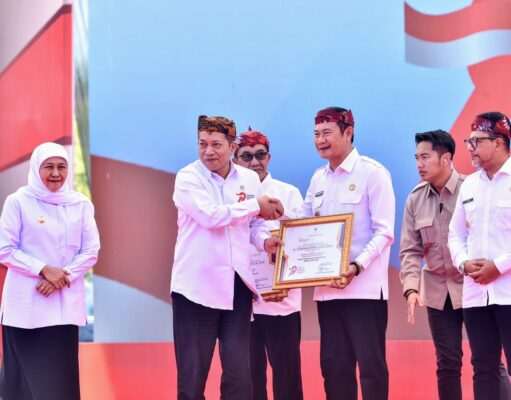 Bupati Lamongan Raih Penghargaan Pembina Koperasi Andalan Jawa Timur 2026