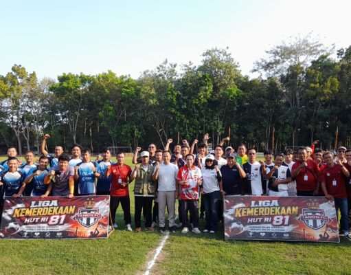 Plt Bupati Ahmad Baharudin Resmikan Liga Kemerdekaan RI ke-81 di Lapangan Tanon
