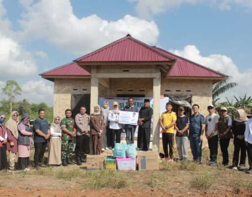 Bupati Andi Rudi Latif Wujudkan Rumah Layak Huni bagi Warga Kersik Putih