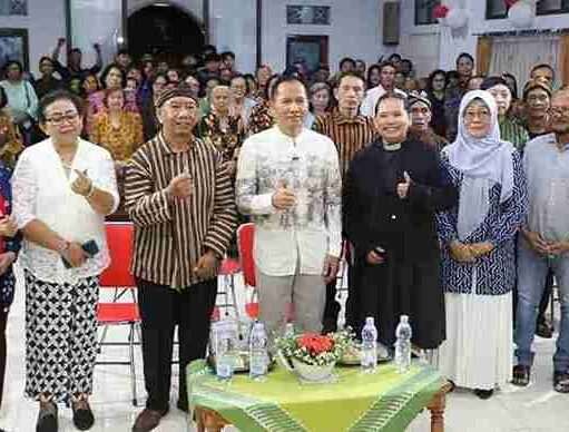 HUT Ke-34 Pendewasaan Jemaat, Plt. Bupati Tulungagung Ajak Keluarga Besar GKJW Kalangbret Perkuat Kerukunan