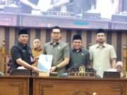 Pemkab Tanah Bumbu Sampaikan Dua Raperda ke DPRD