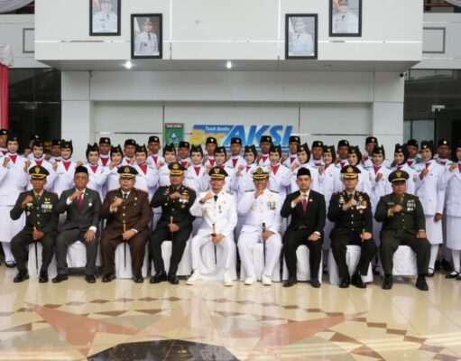 Bupati Andi Rudi Latif Apresiasi Paskibraka Angkatan 23 Tanah Bumbu, Berikan Beasiswa Pendidikan