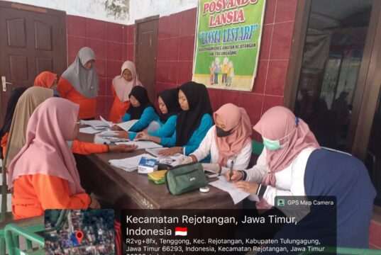 Posyandu Lansia di Tenggong Disambut Antusias, 102 Warga Ikuti Cek Kesehatan Gratis