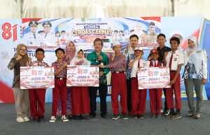 Bupati Andi Rudi Latif Dorong Akademik dan Karakter Pelajar Lewat Lomba Cerdas Cermat HUT ke-81 RI