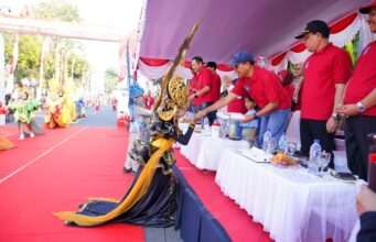 Karnaval Pelajar Semarakkan Hari Kemerdekaan di Lamongan
