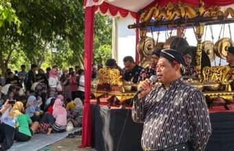 Wahyu Ajak Warganya Laksanakan Upacara Adat Istiadat