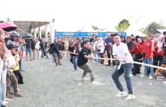 Tarik Tambang Jadi Puncak Keseruan Aksi Merah Putih HUT Ke-81 RI