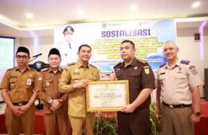 Bupati Andi Rudi Latif Buka Sosialisasi Regulasi Aset Desa, Tegaskan Pentingnya Pengelolaan Aset Tanah Desa yang Tertib, Aman, dan Sah Secara Hukum