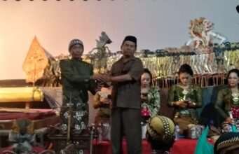 Lestarikan Budaya Dan Peringatan HUT RI ke-81,Pemdes Sumberejo Gelar Wayang Kulit
