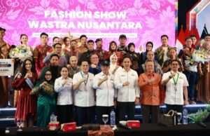 Tanah Bumbu Tampilkan Tenun Pagatan di Apkasi Otonomi Expo 2026