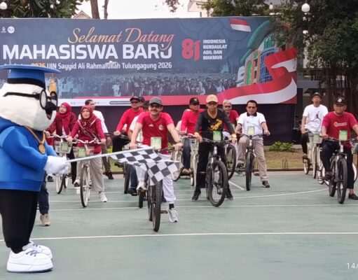 Launching Green Campus Bike Hingga Tirakatan, UIN SATU Tulungagung Meriahkan HUT RI ke-81
