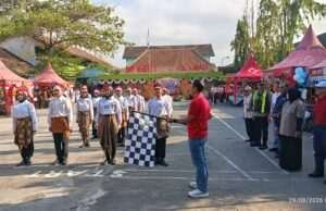 SMPN 1 Kedungwaru Gelar Kegiatan Kokurikuler, Kadisdik: Kembangkan Kreativitas dan Keyakinan Siswa. Plt Kepsek: Bentuk Karakter Disiplin dan Kreatif