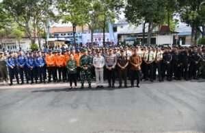 Gelar Apel Kebangsaan 3 Pilar, Pesan Plt Bupati Tulungagung Jaga Keamanan dan Persatuan