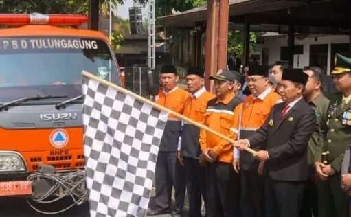 Kemarau Panjang, Pemkab Tulungagung Salurkan 25 Ribu Liter Air Bersih ke Lima Kecamatan