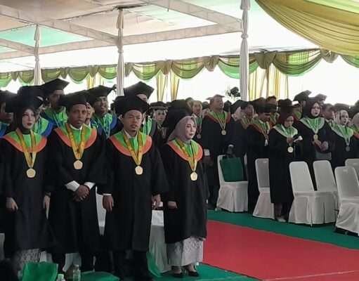 1.166 Mahasiswa di Wisuda, Inilah Amanah Rektor Unisla