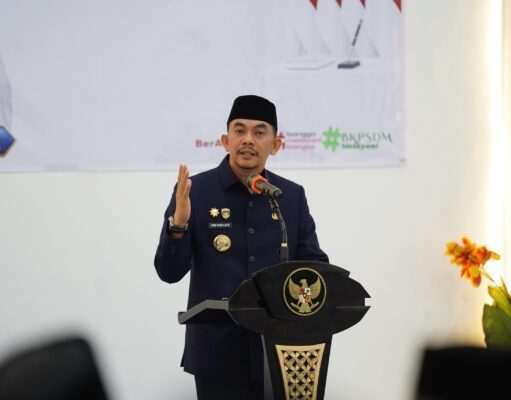 Lantik Pejabat Pemkab Tanah Bumbu, Bupati Andi Rudi Latif Tekankan Program Harus Berdampak Nyata bagi Masyarakat