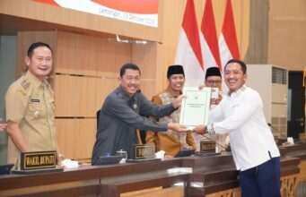 Rapat Paripurna, Penyampaian Pandangan Umum Fraksi tentang RAPBD Lamongan 2027