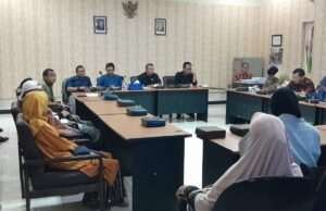 Keluhkan Polusi Pabrik Aspal & Beton PT.CIMP, Warga Kucur Wadul Ke DPRD Lamongan