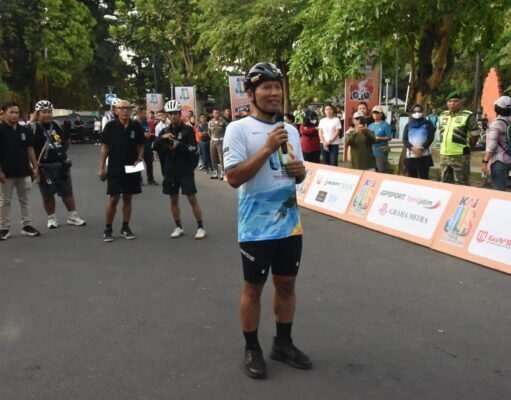 Plt Bupati Ahmad Baharudin Ikuti KAI JLS 100 Tulungagung