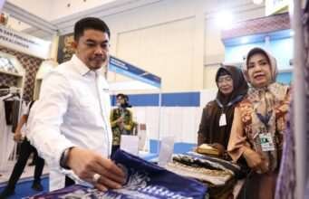 Tanah Bumbu Raih Penghargaan Stand Terbaik di Trade Expo Indonesia 2026