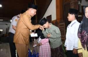 Gelar Doa Bersama dan Santunan, Plt.Bupati Tulungagung Tegaskan Perkuat Kamtibnas