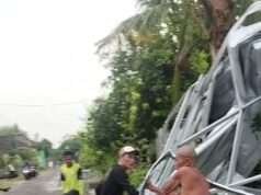 Hujan Deras Disertai Angin Beliyung Pora-porandakan Desa Jenangan